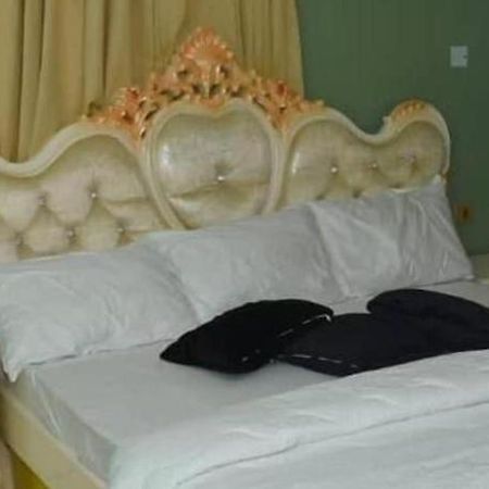 Afri Hotel Abuja Buitenkant foto