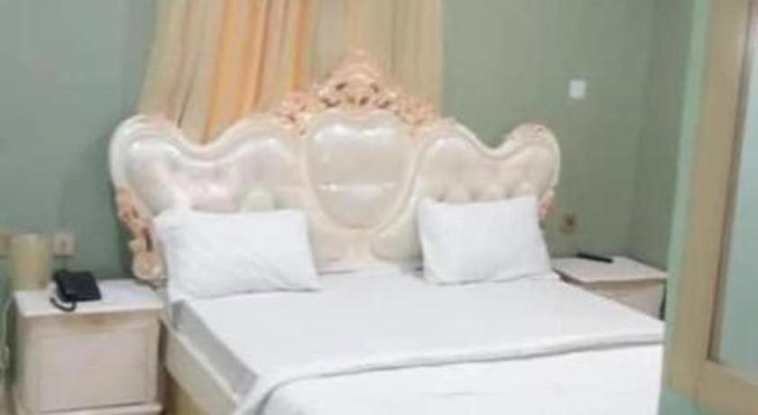 Afri Hotel Abuja Buitenkant foto
