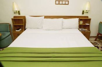 Afri Hotel Abuja Buitenkant foto